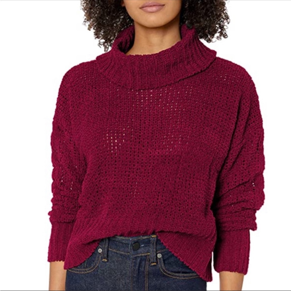 Billabong Cherry Moon Oversized Crop Turtleneck Sweater, Size M